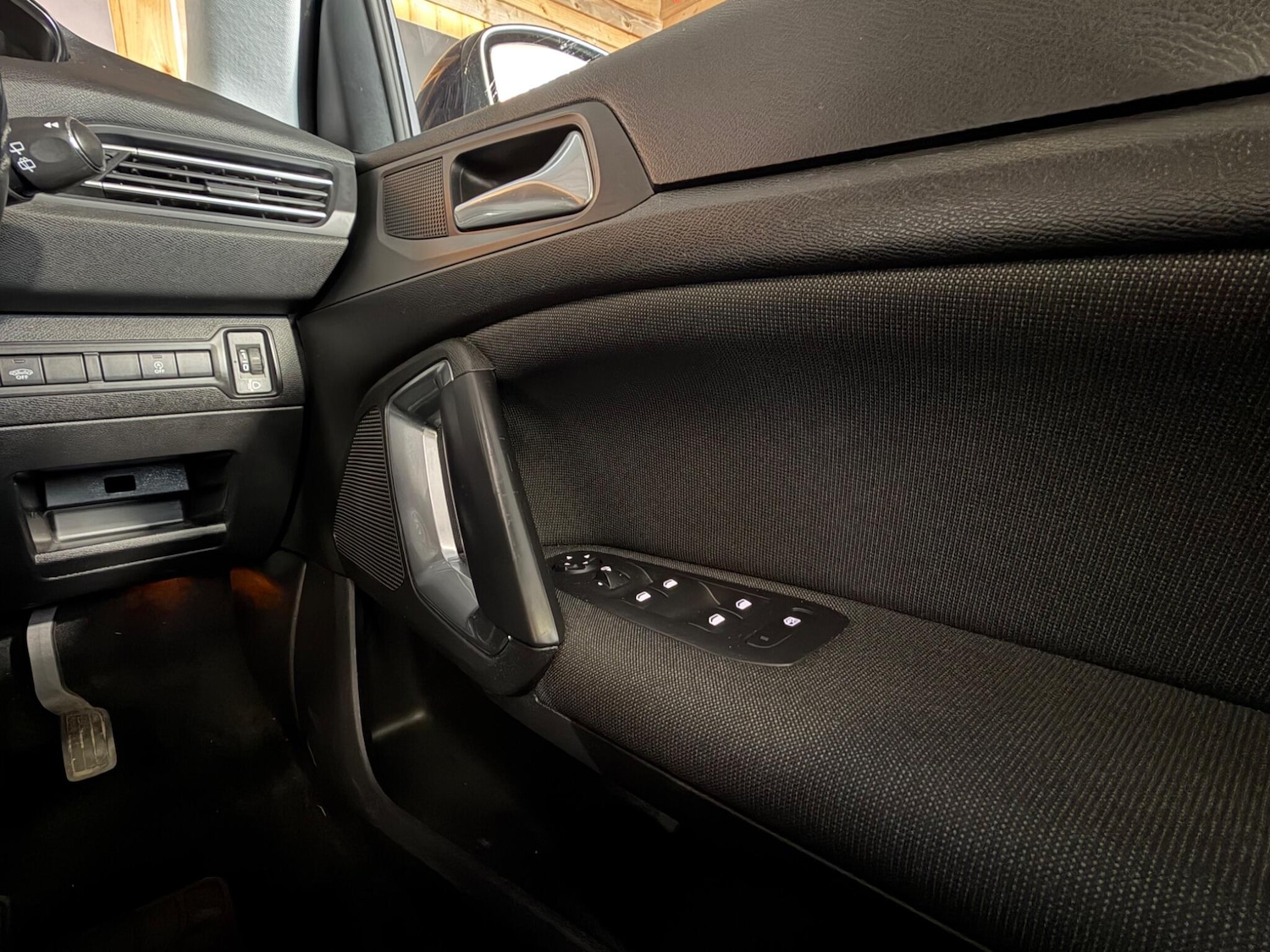 Used Peugeot 308 for sale - 77794223: Photo 24