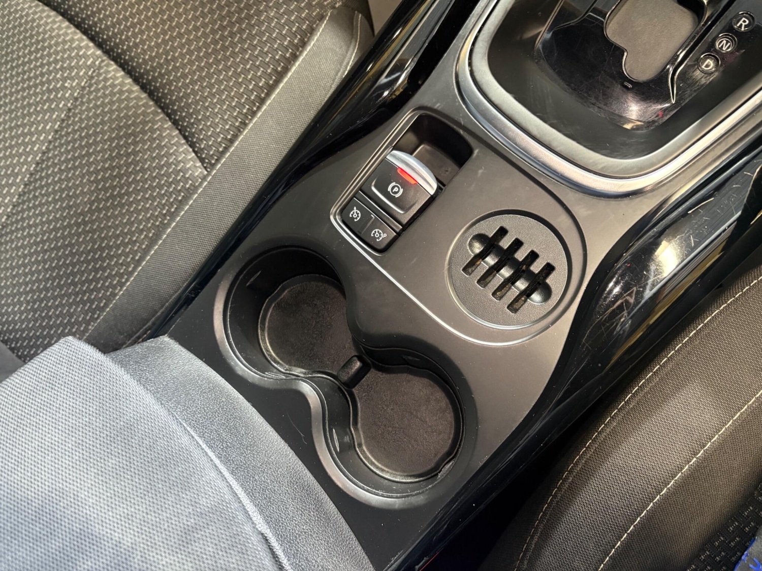 Used Renault Kadjar 2016 for sale - 76913461: Photo 15