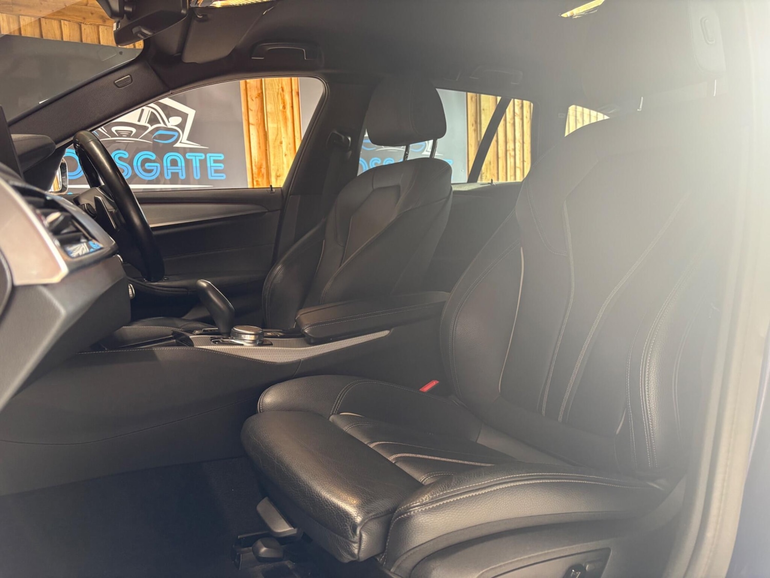 Used BMW 5 Series 2019 for sale - 76992211: Photo 28