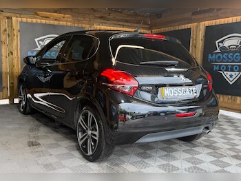 Used Peugeot 208 2017 for sale - 78475650: Photo