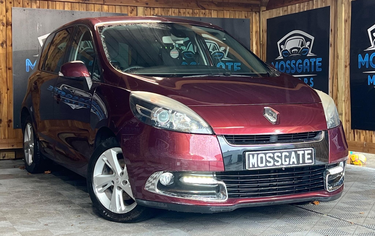 Used Renault Scenic 2012 for sale - 76561438: Photo 1