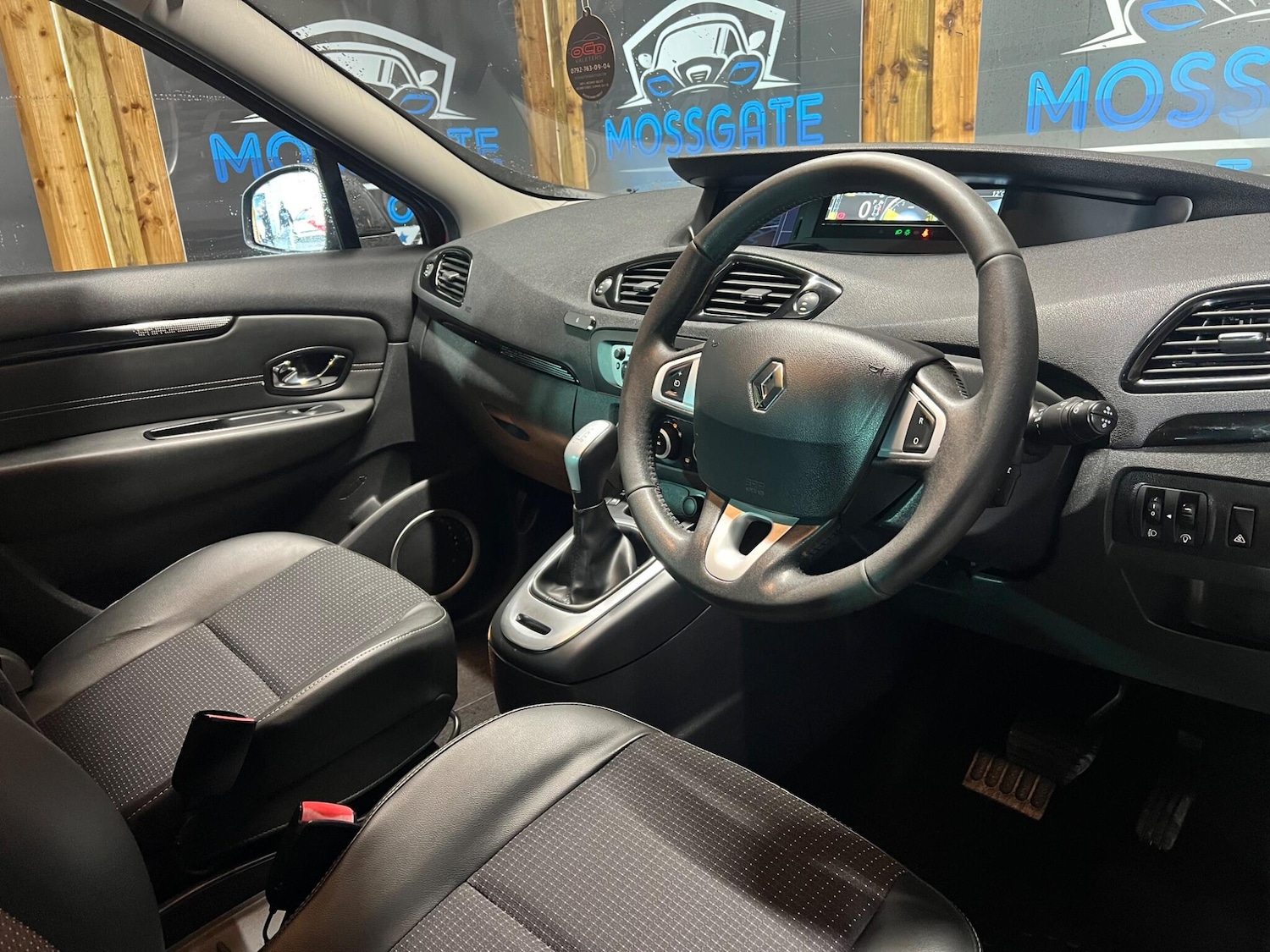 Used Renault Scenic 2012 for sale - 76561438: Photo 13