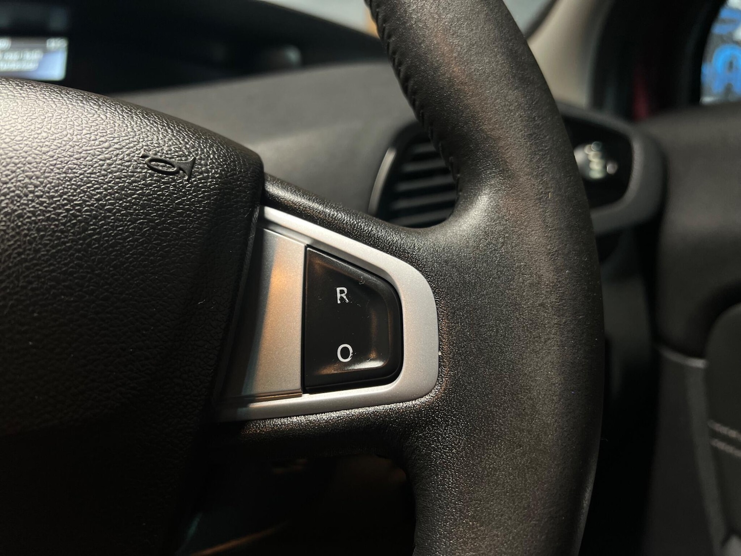 Used Renault Scenic 2012 for sale - 76561438: Photo 19