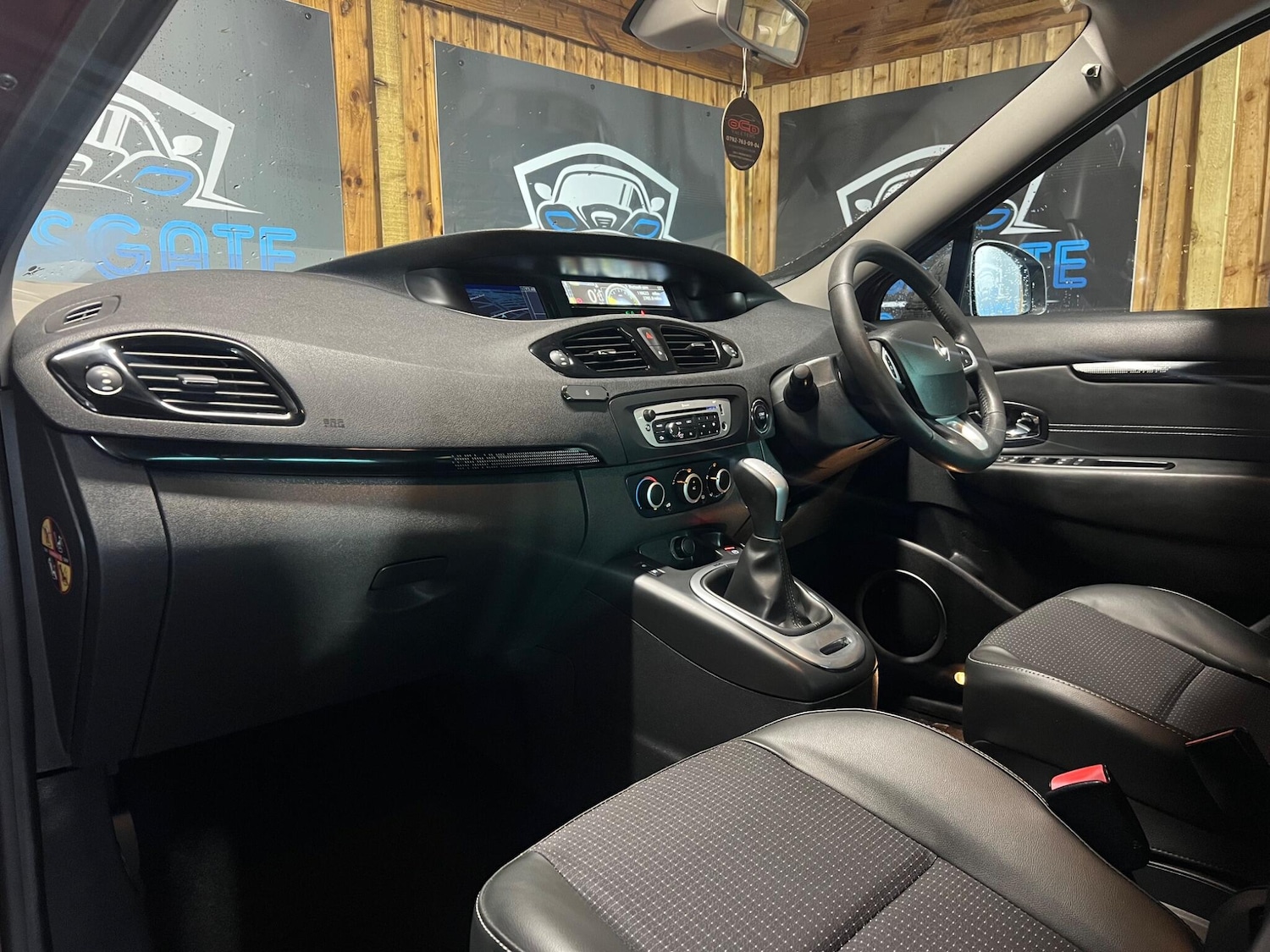 Used Renault Scenic 2012 for sale - 76561438: Photo 36