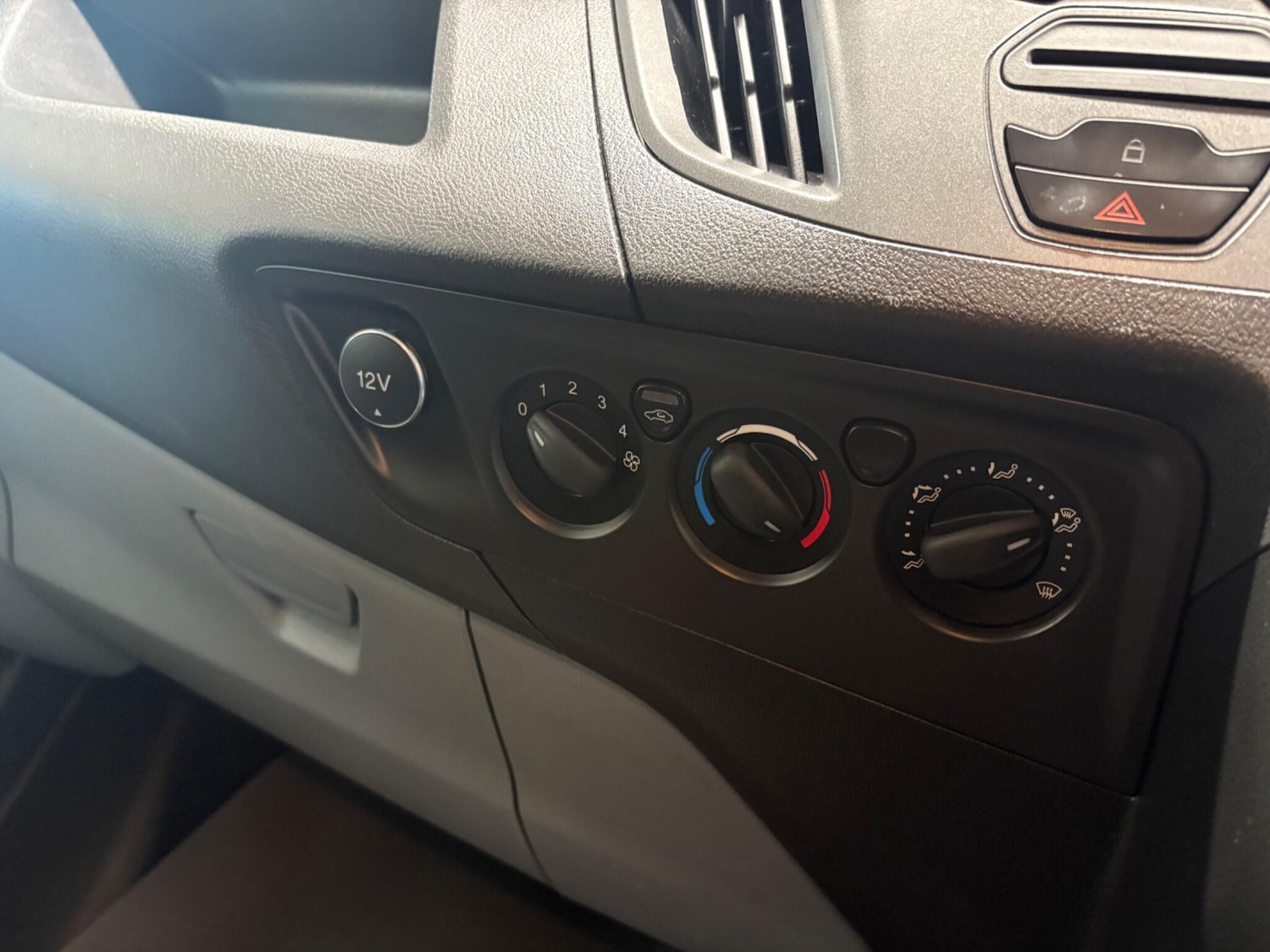 Used Ford Transit Custom 2017 for sale - 76499605: Photo 15