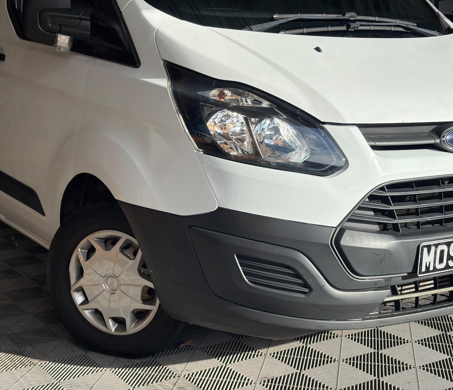 Used Ford Transit Custom 2017 for sale - 76499605: Photo 2