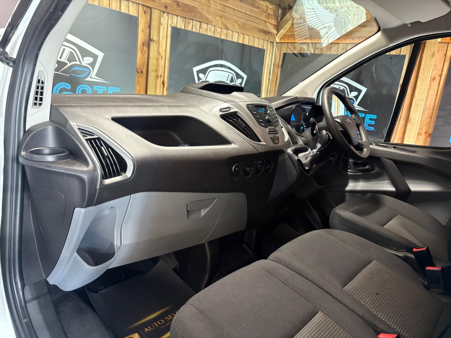 Used Ford Transit Custom 2017 for sale - 76499605: Photo 21