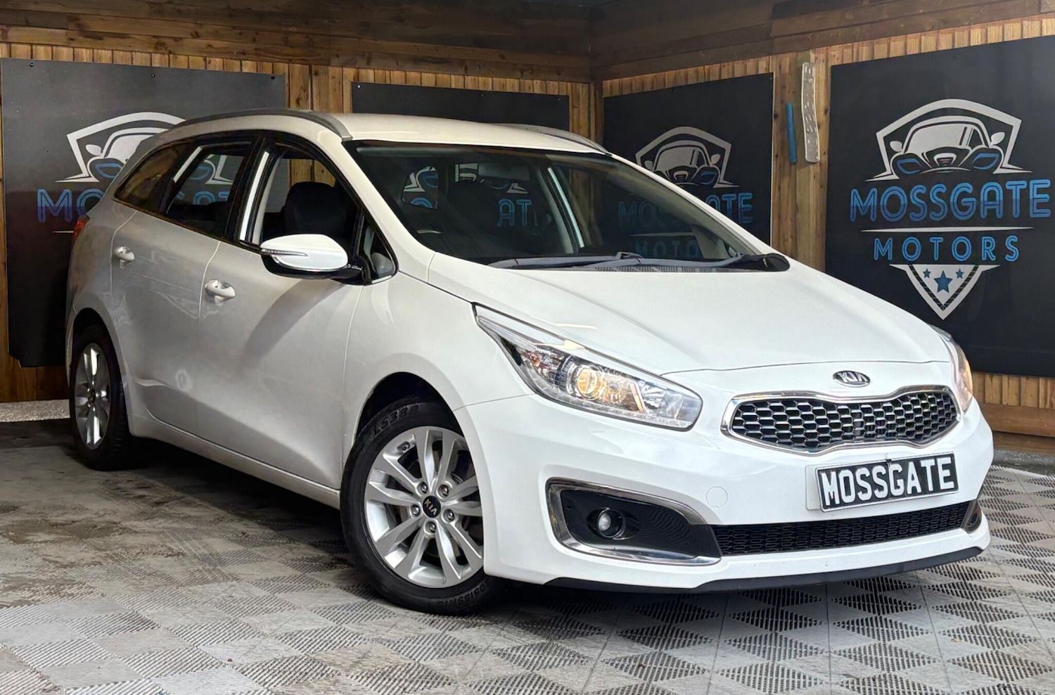 Used Kia Ceed 2017 for sale - 77119729: Photo 1