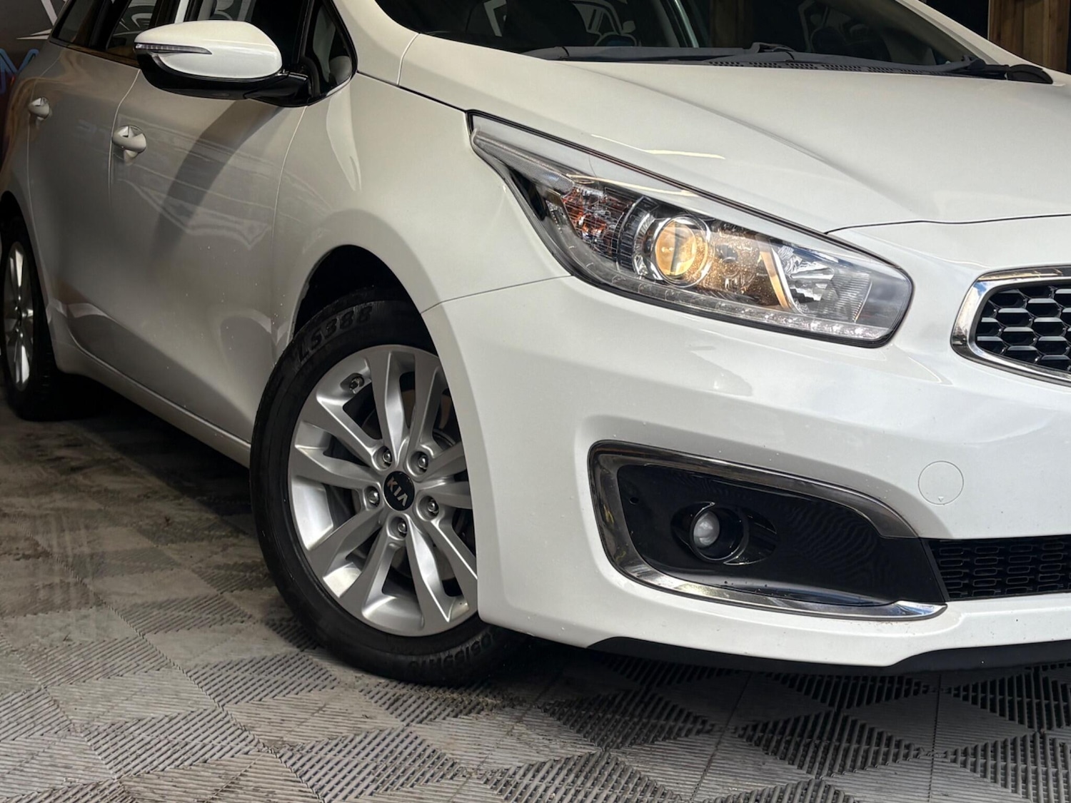 Used Kia Ceed 2017 for sale - 77119729: Photo 2