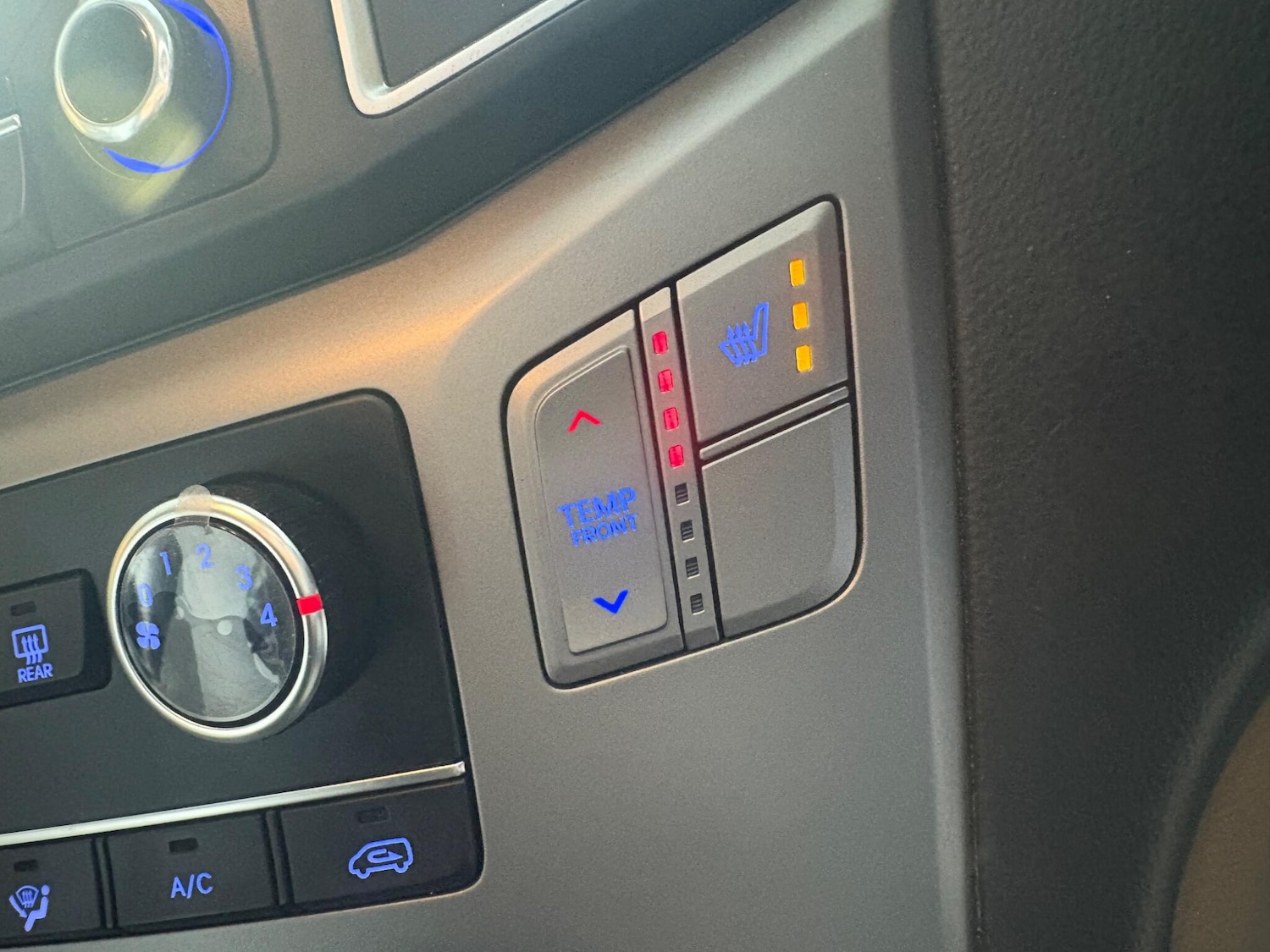 Used Hyundai i800 2018 for sale - 78034025: Photo 17