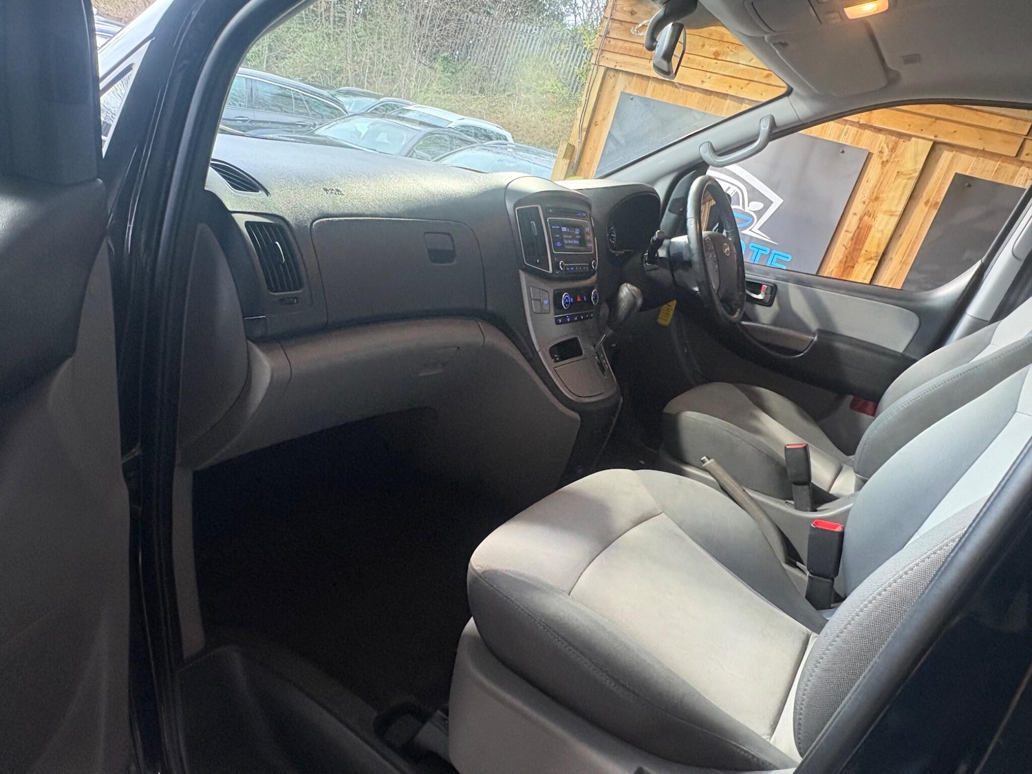 Used Hyundai i800 2018 for sale - 78034025: Photo 27