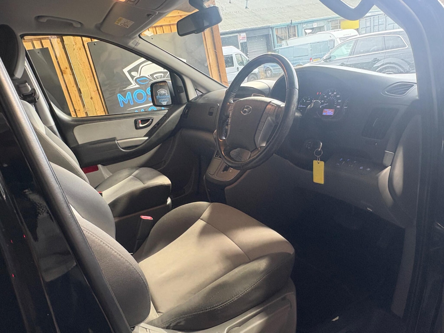 Used Hyundai i800 2018 for sale - 78034025: Photo 8