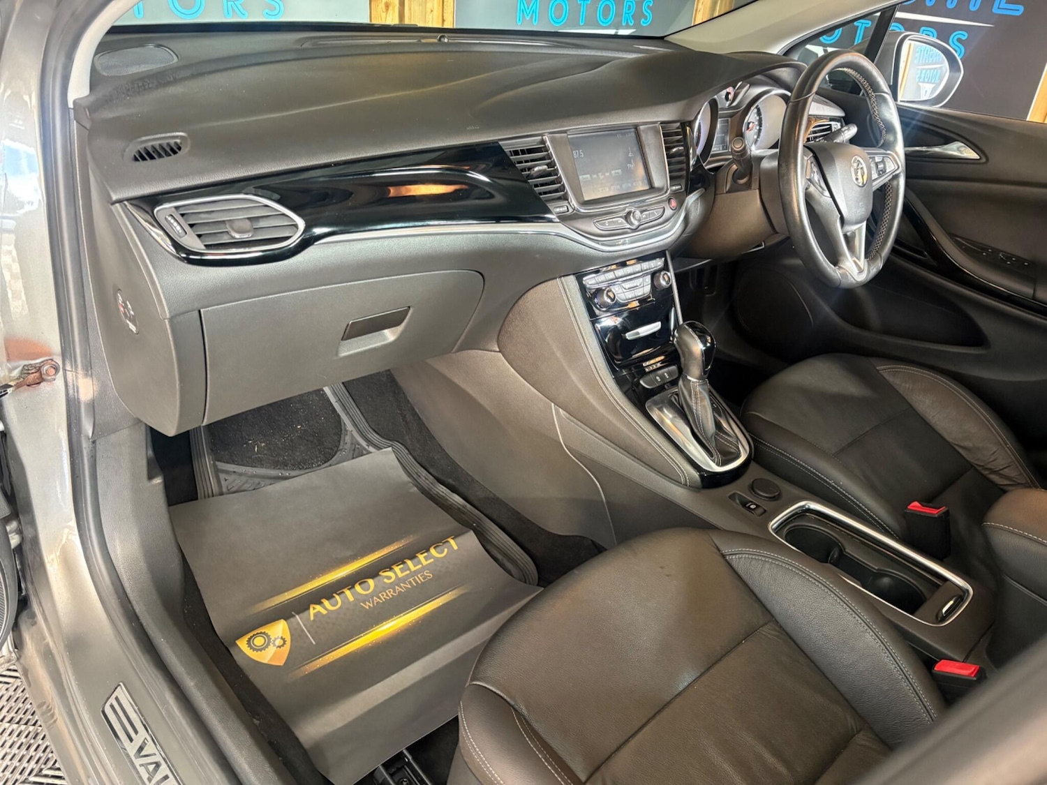 Used Vauxhall Astra 2017 for sale - 78019026: Photo 28