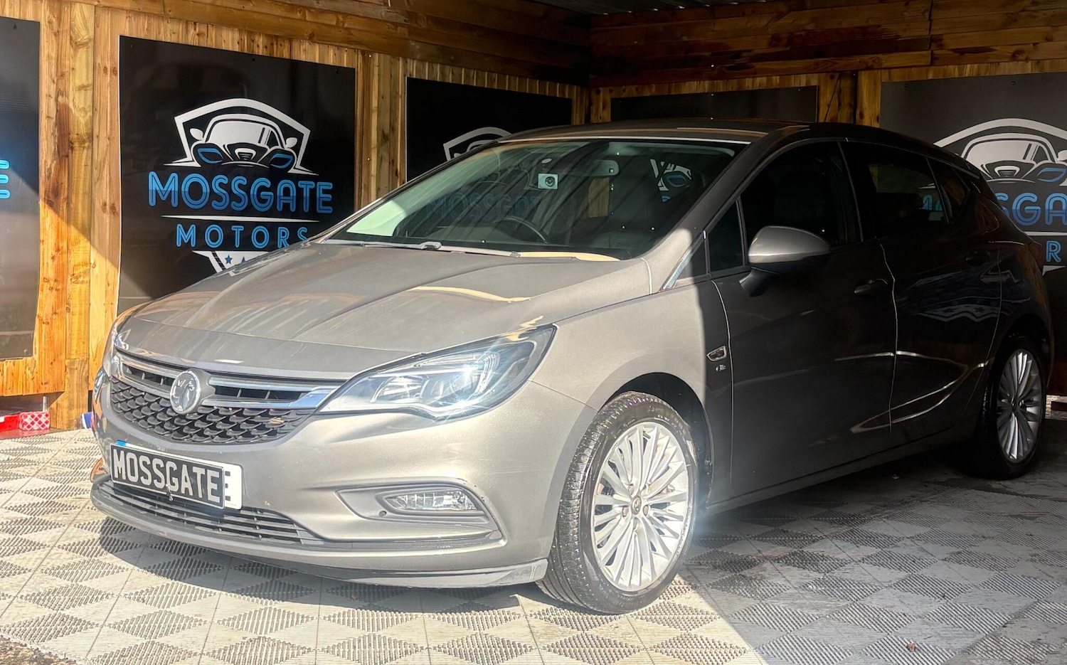 Used Vauxhall Astra 2017 for sale - 78019026: Photo 6