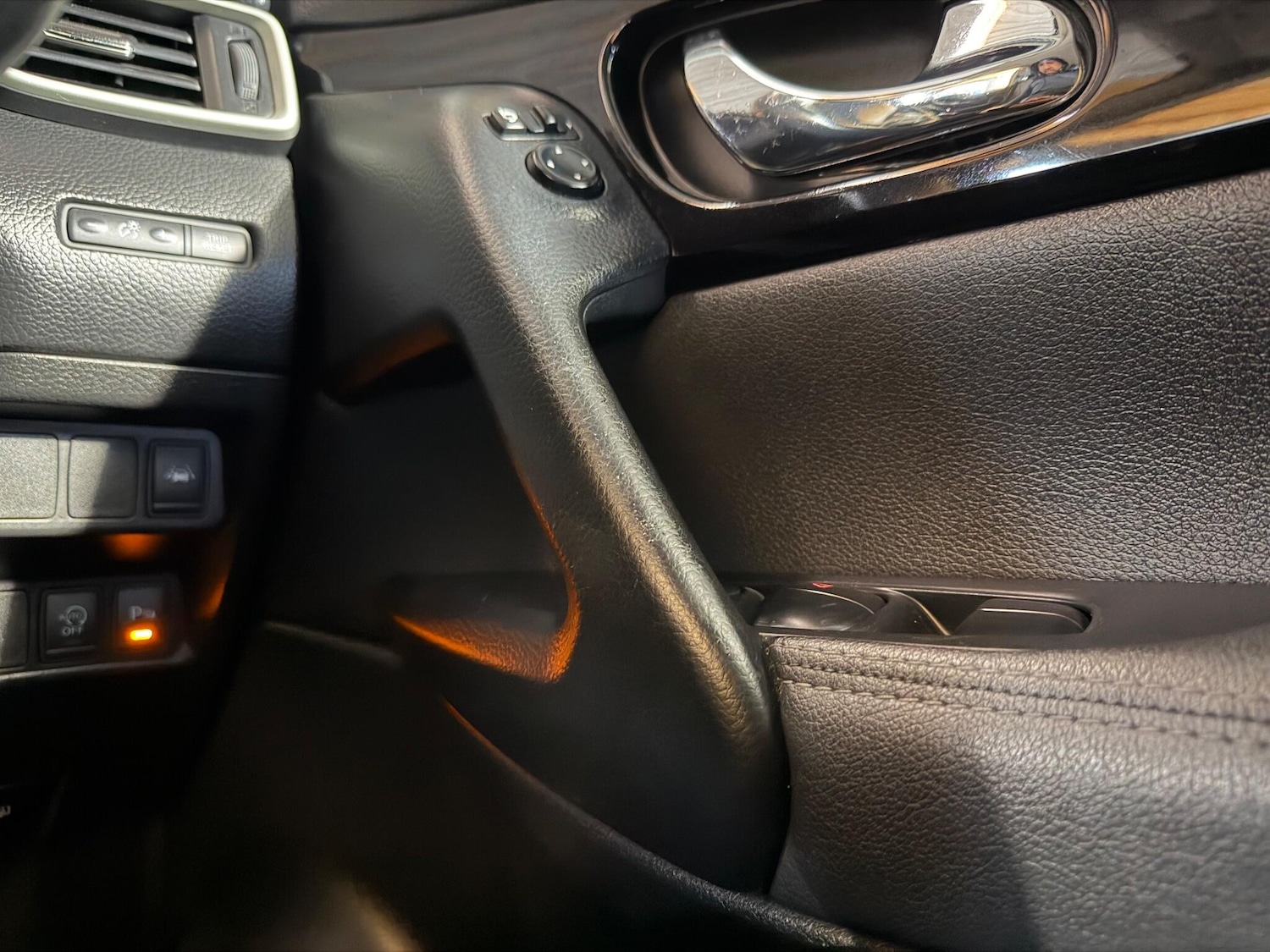 Used Nissan Qashqai 2016 for sale - 76898784: Photo 24