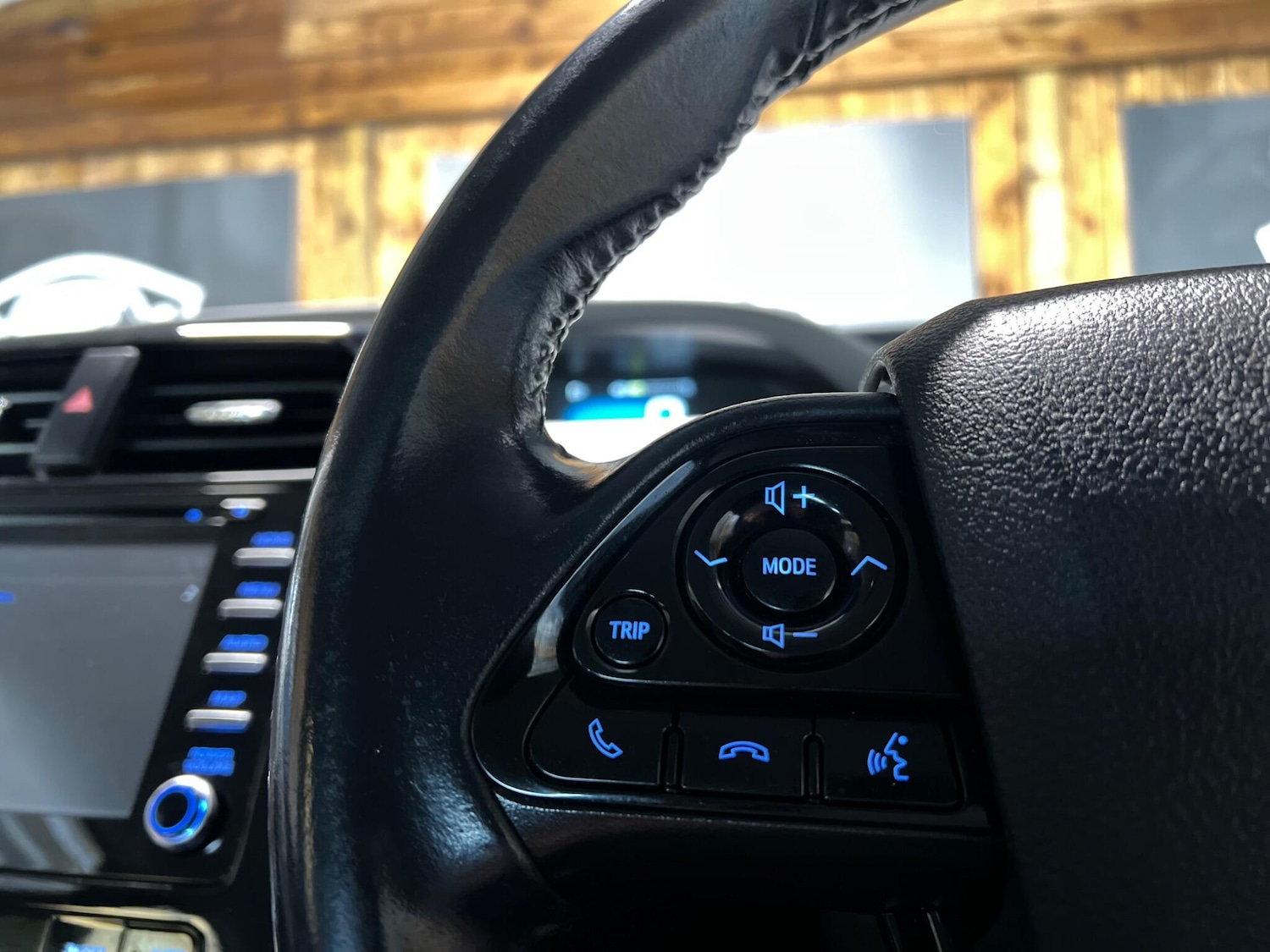 Used Toyota Prius for sale - 76997336: Photo 24