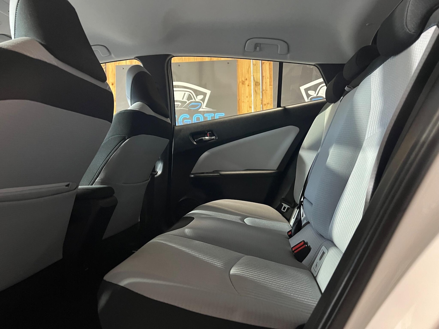 Used Toyota Prius for sale - 76997336: Photo 40