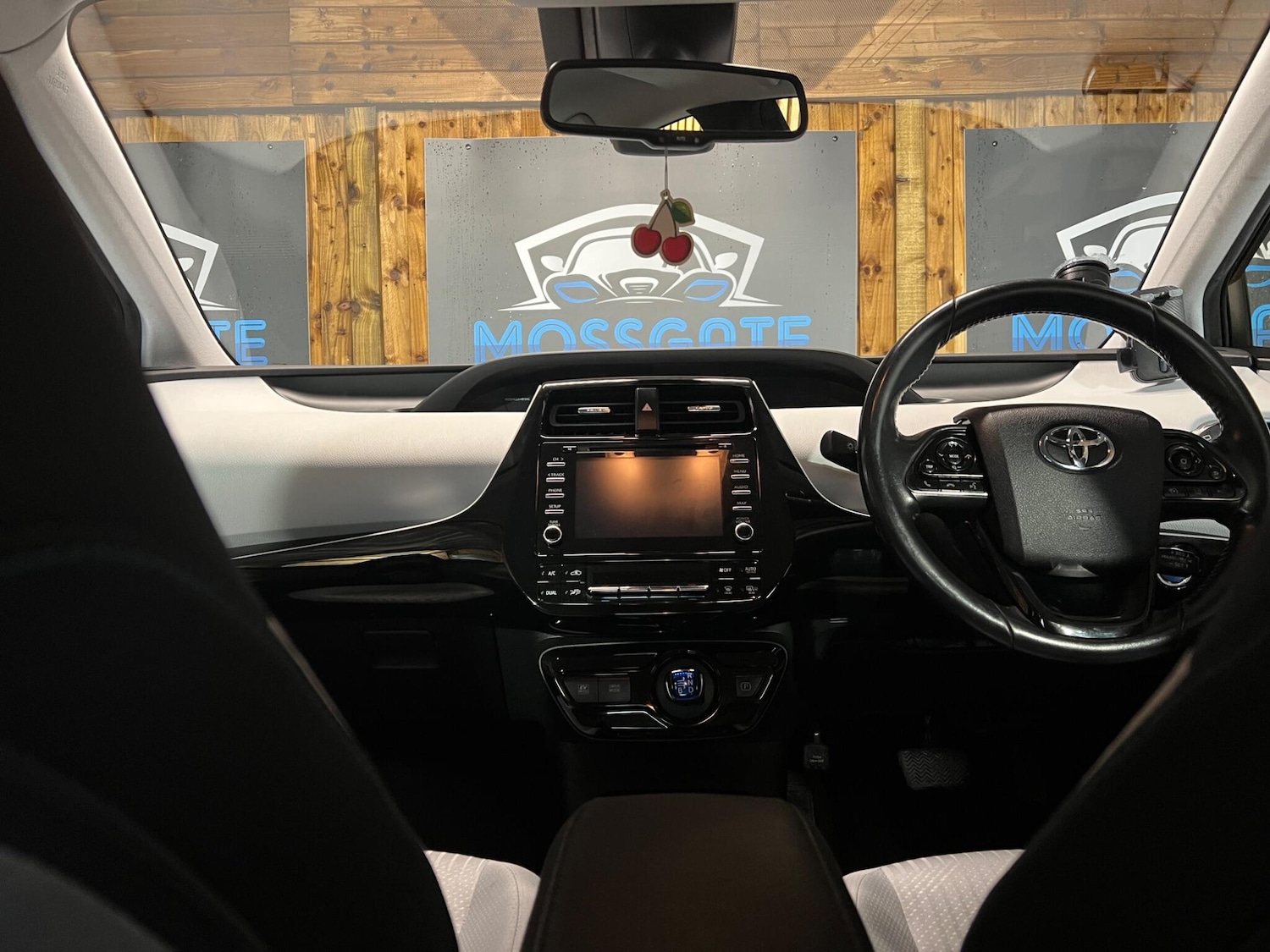 Used Toyota Prius for sale - 76997336: Photo 43