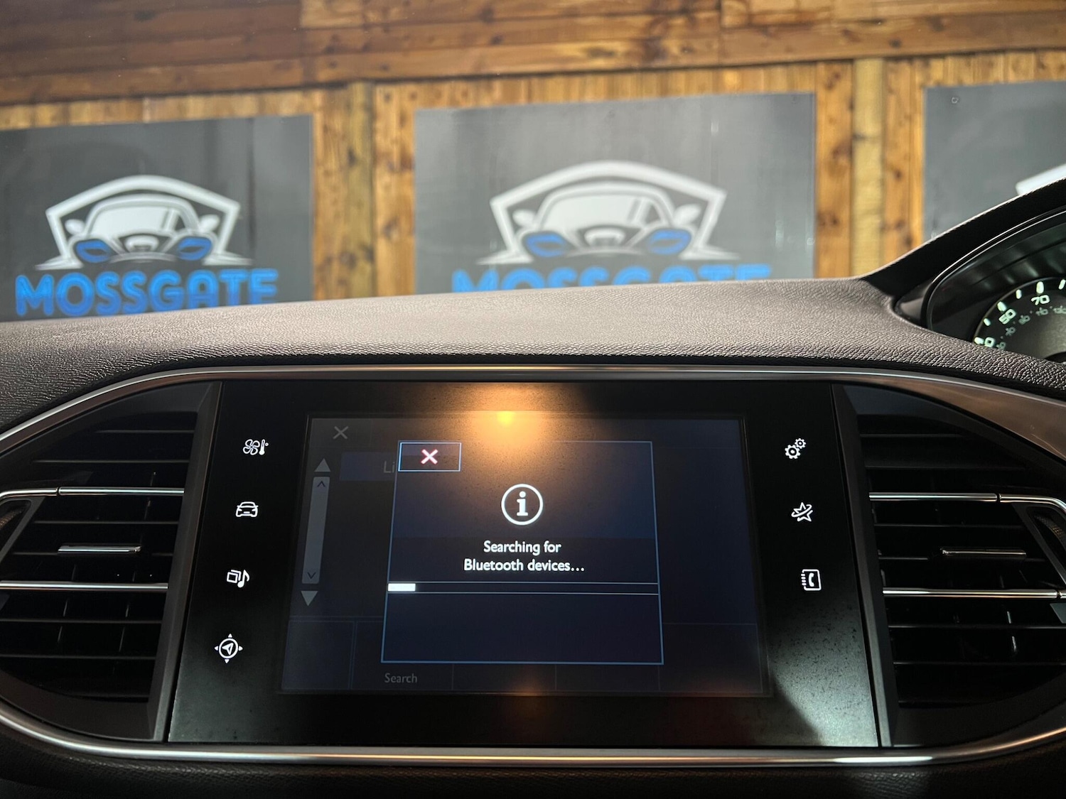 Used Peugeot 308 2015 for sale - 76549636: Photo 24