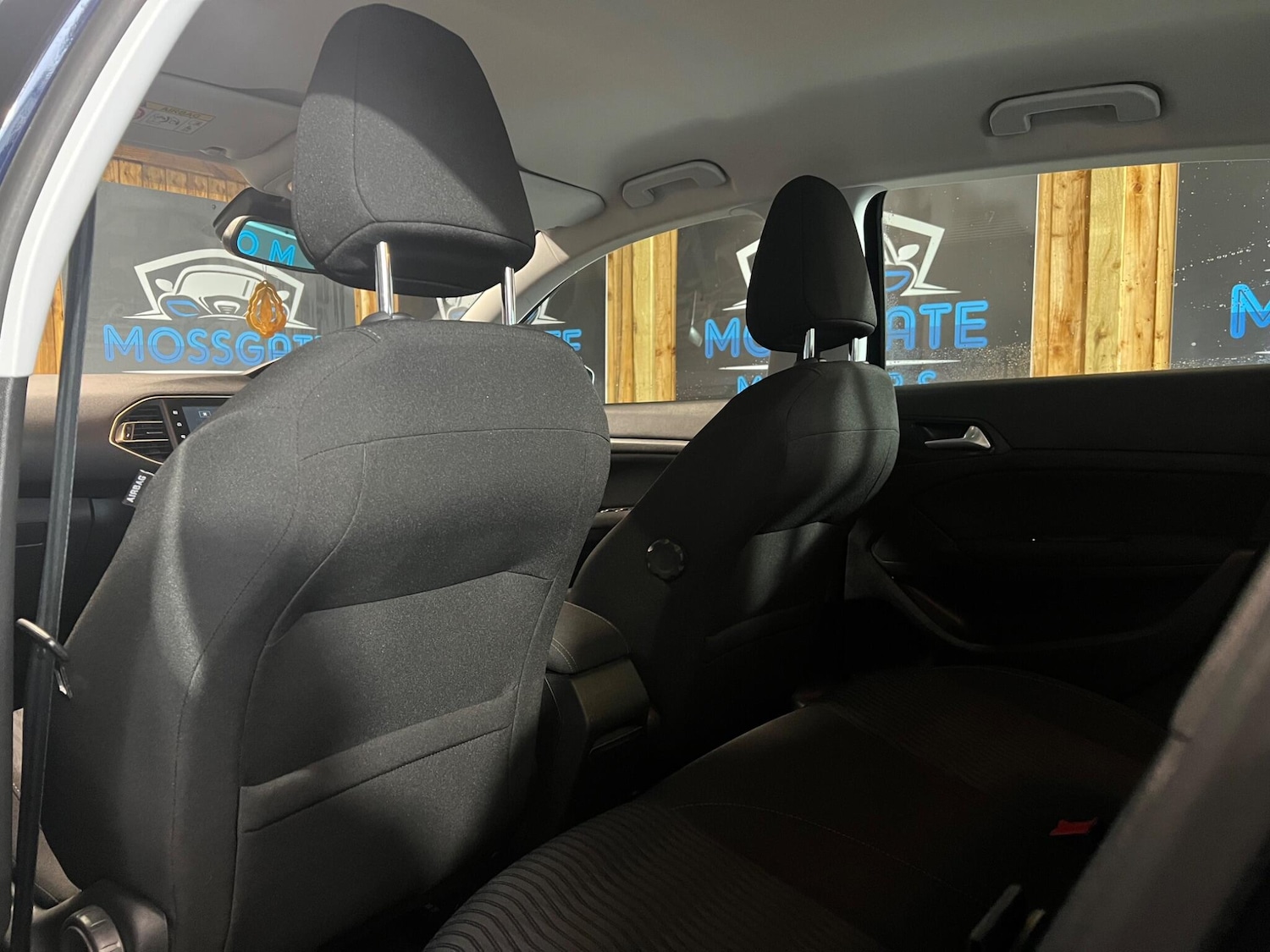 Used Peugeot 308 2015 for sale - 76549636: Photo 32