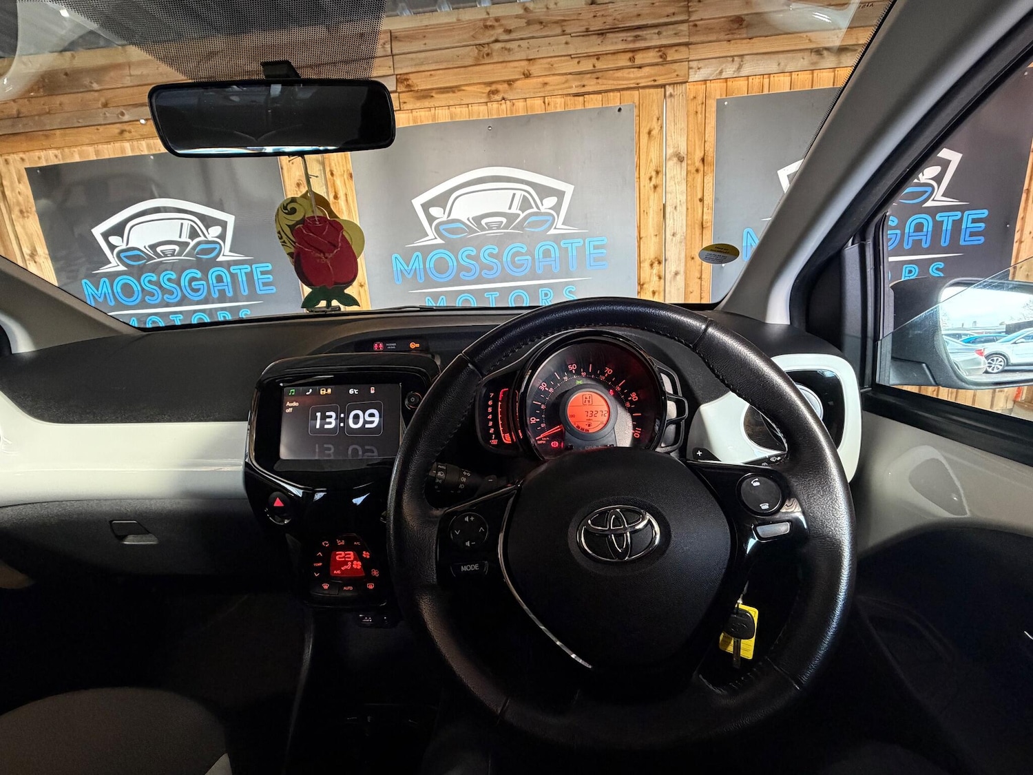 Used Toyota AYGO 2018 for sale - 77163095: Photo 17