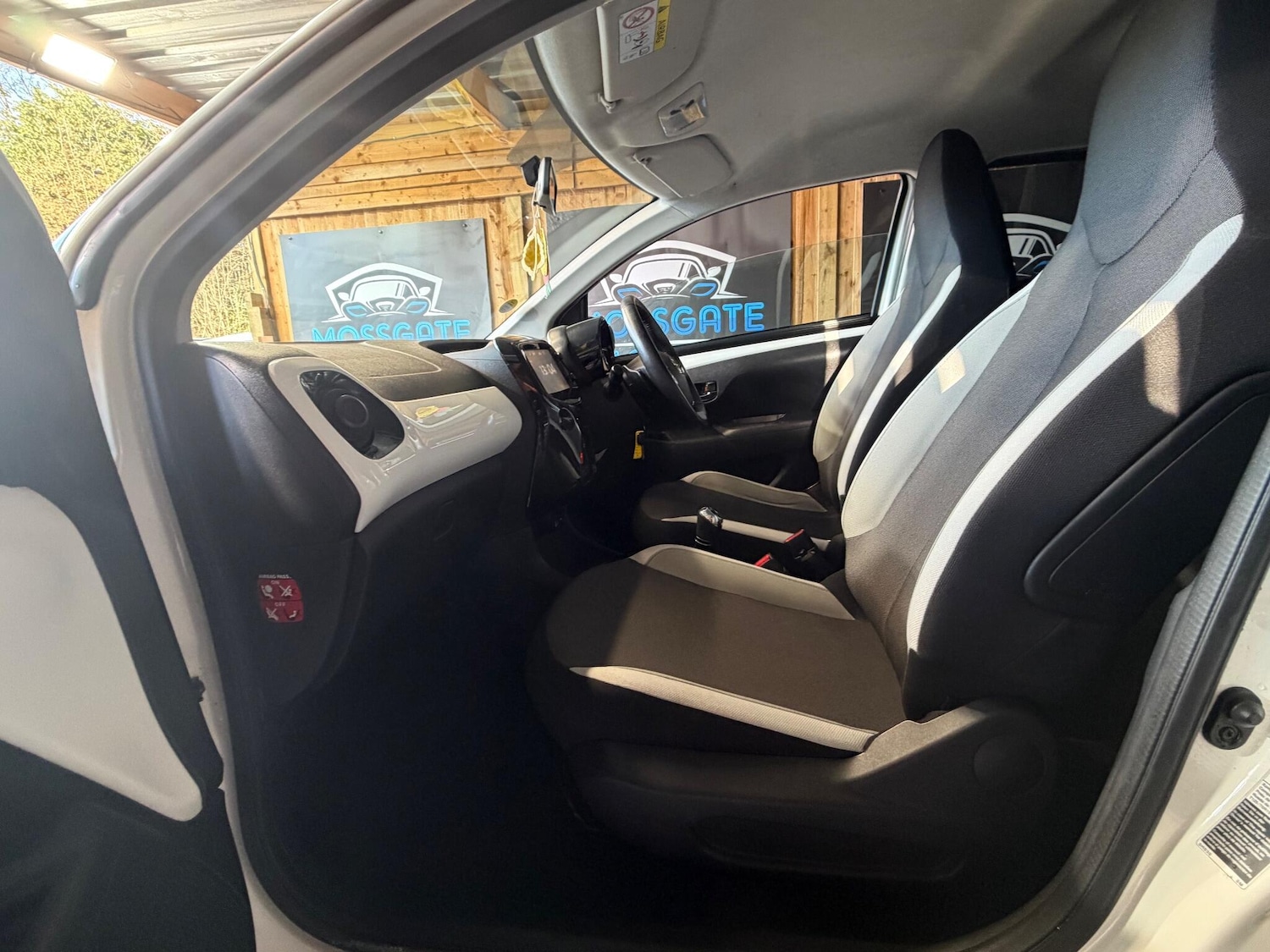 Used Toyota AYGO 2018 for sale - 77163095: Photo 34