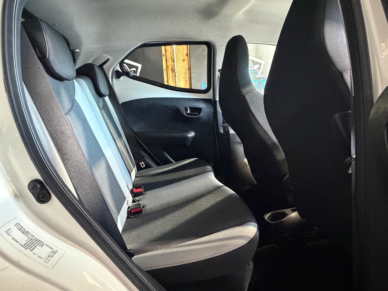 Used Toyota AYGO 2018 for sale - 77163095: Photo 38