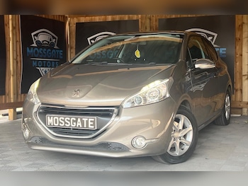 Used Peugeot 208 2014 for sale - 75544189: Photo
