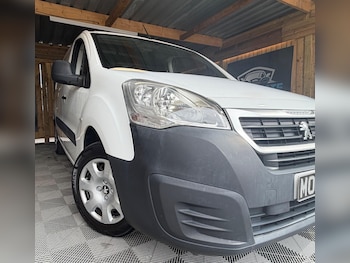 Used Peugeot Partner 2018 for sale - 79565025: Photo