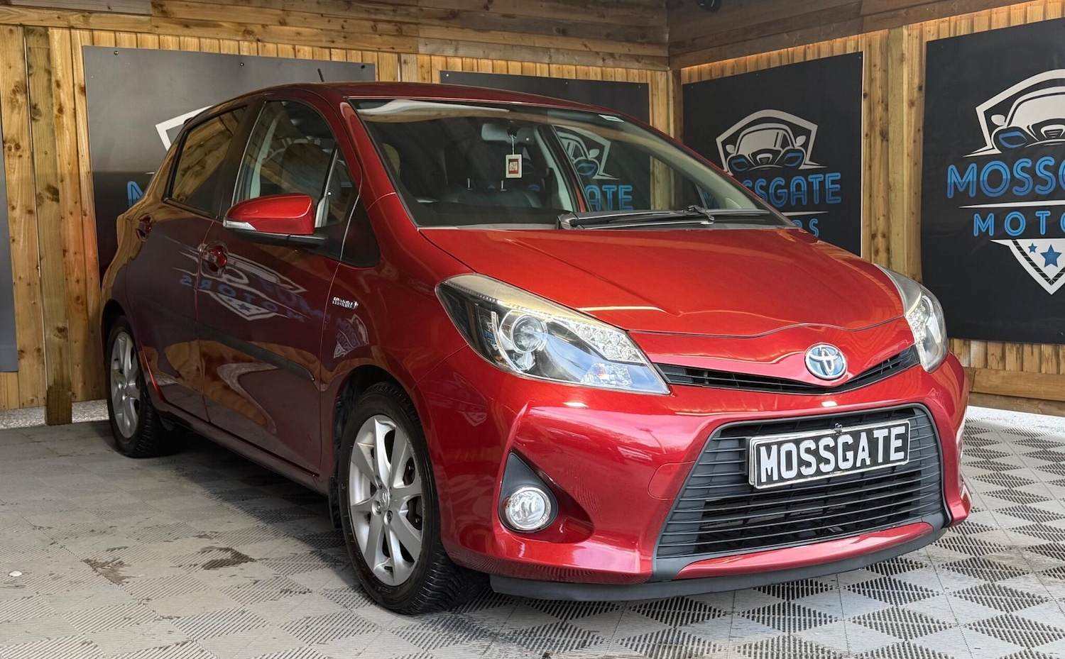 Used Toyota Yaris 2012 for sale - 77637400: Photo 3