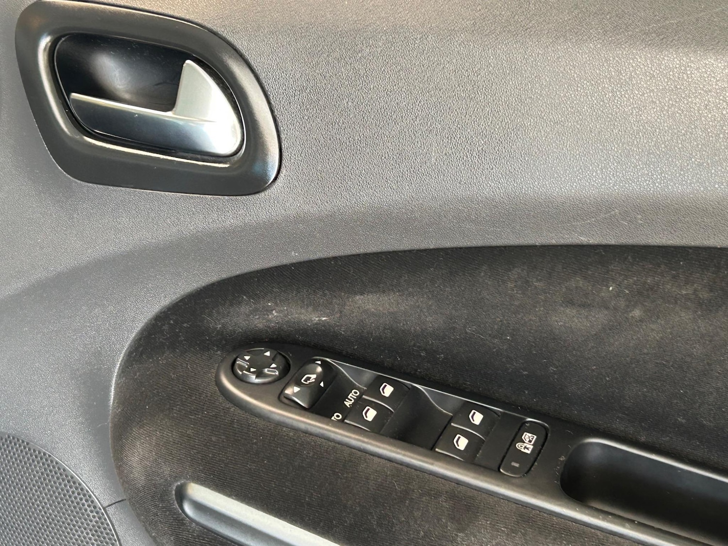 Used Citroen C3 Picasso 2015 for sale - 77166423: Photo 27