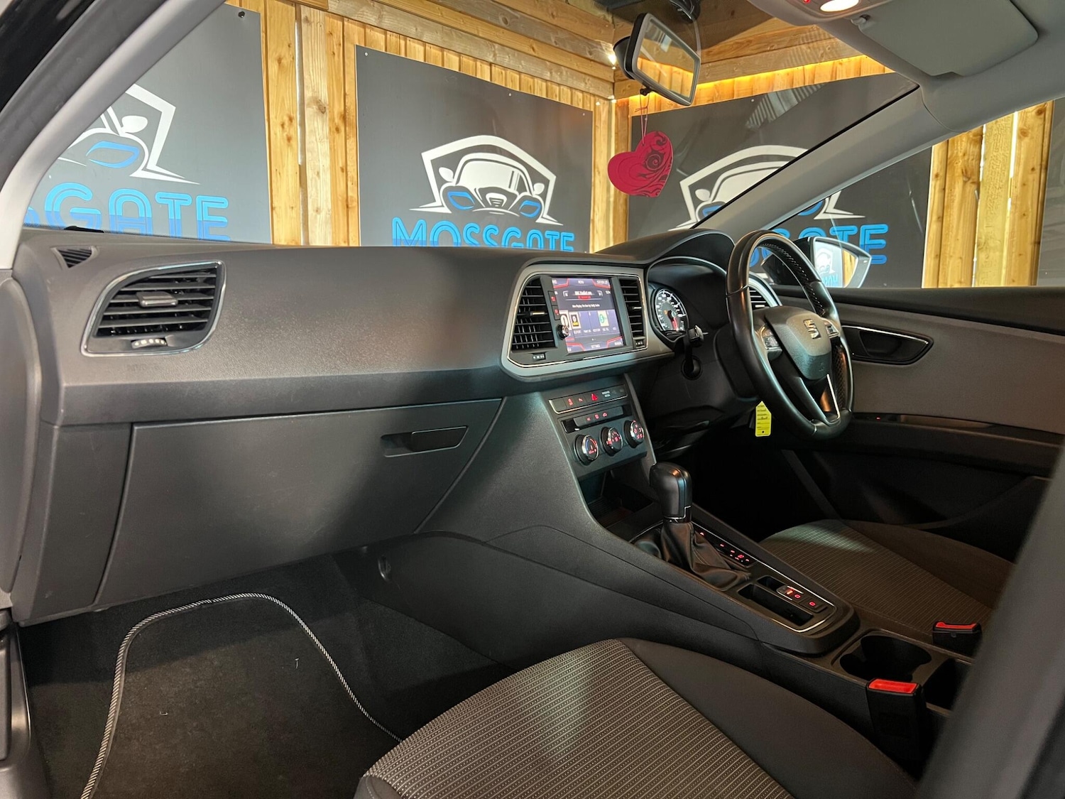 Used SEAT Leon 2019 for sale - 77468739: Photo 24