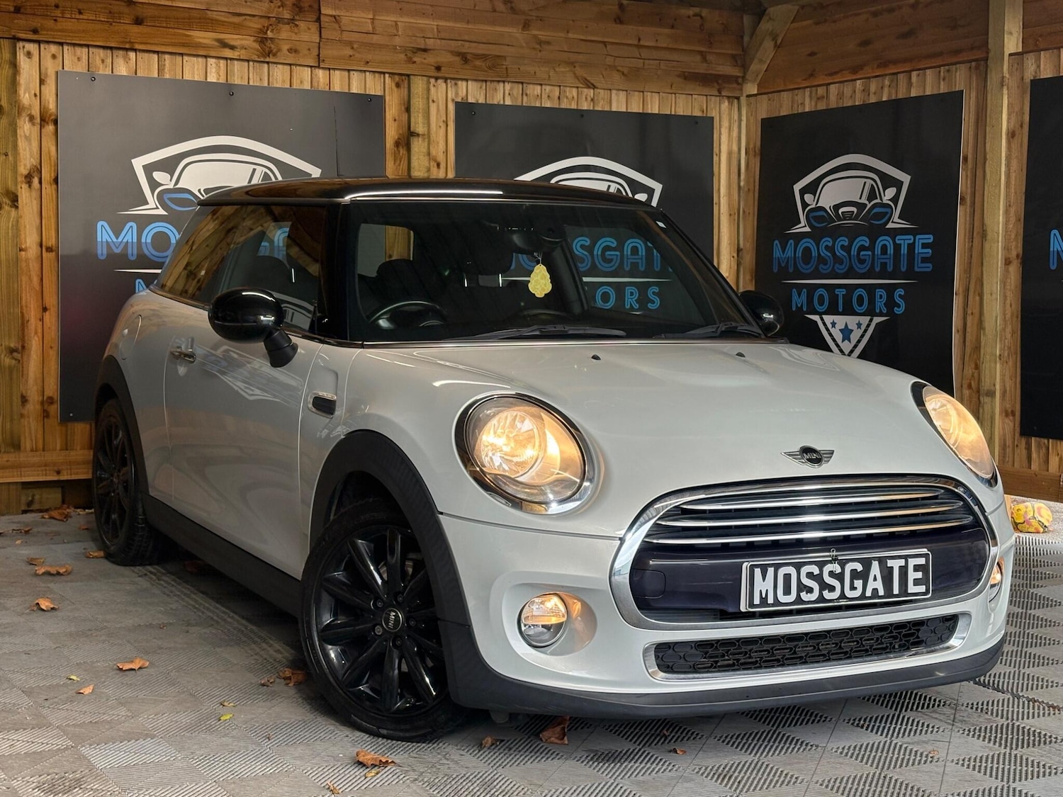 Used MINI Hatch for sale - 76440586: Photo 1