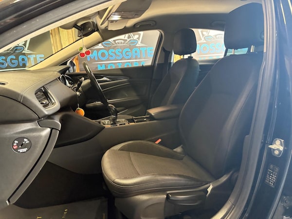 Used Vauxhall Insignia 2017 for sale - 76188448: Photo 31