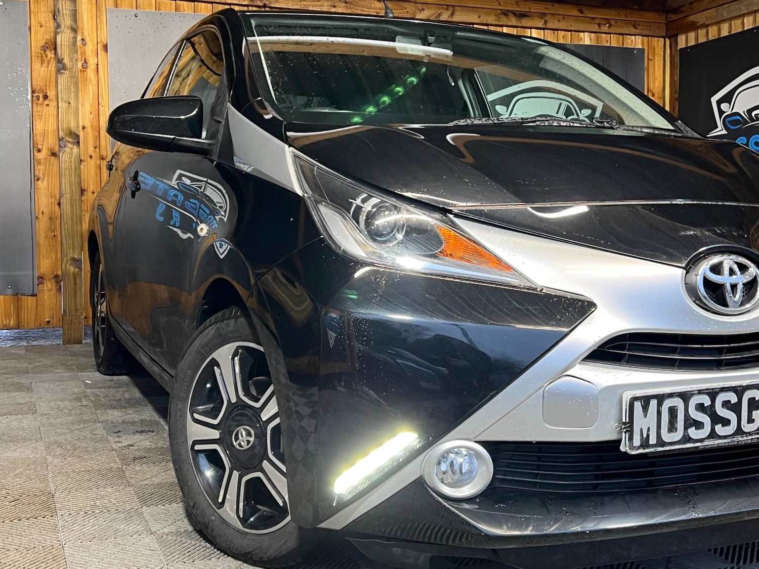 Used Toyota AYGO 2015 for sale - 77163315: Photo 2