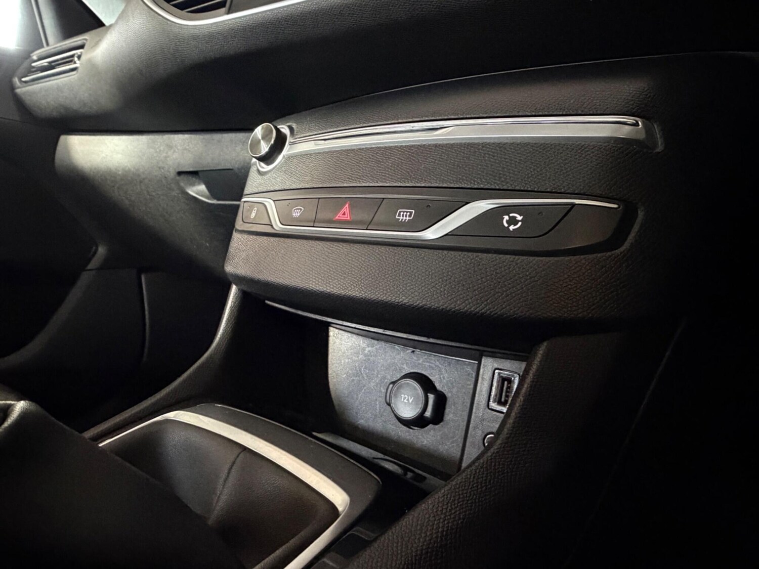 Used Peugeot 308 2016 for sale - 77586489: Photo 11