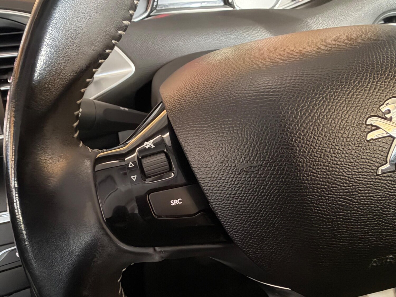 Used Peugeot 308 2016 for sale - 77586489: Photo 21