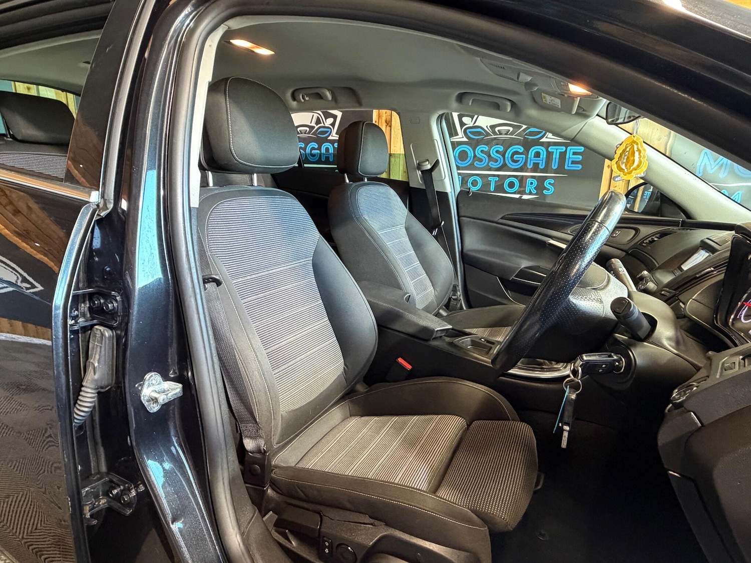 Used Vauxhall Insignia 2015 for sale - 77029052: Photo 16