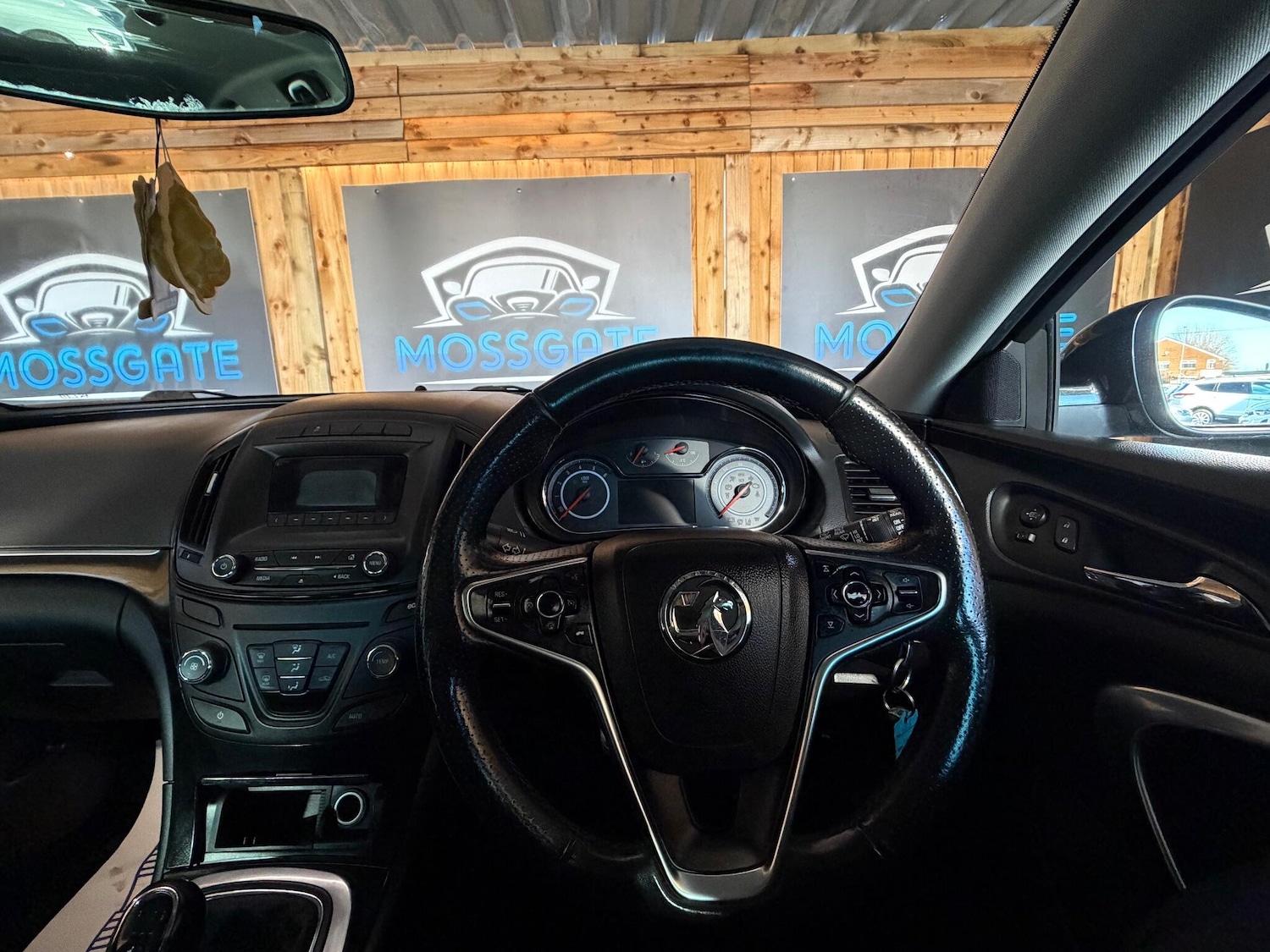 Used Vauxhall Insignia 2015 for sale - 77029052: Photo 17