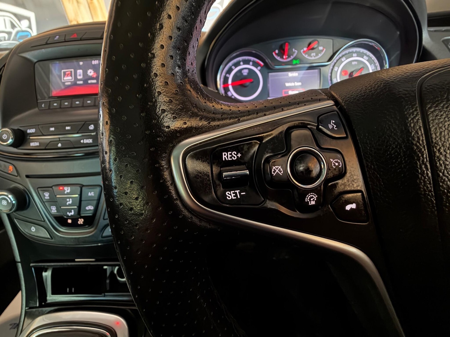 Used Vauxhall Insignia 2015 for sale - 77029052: Photo 23