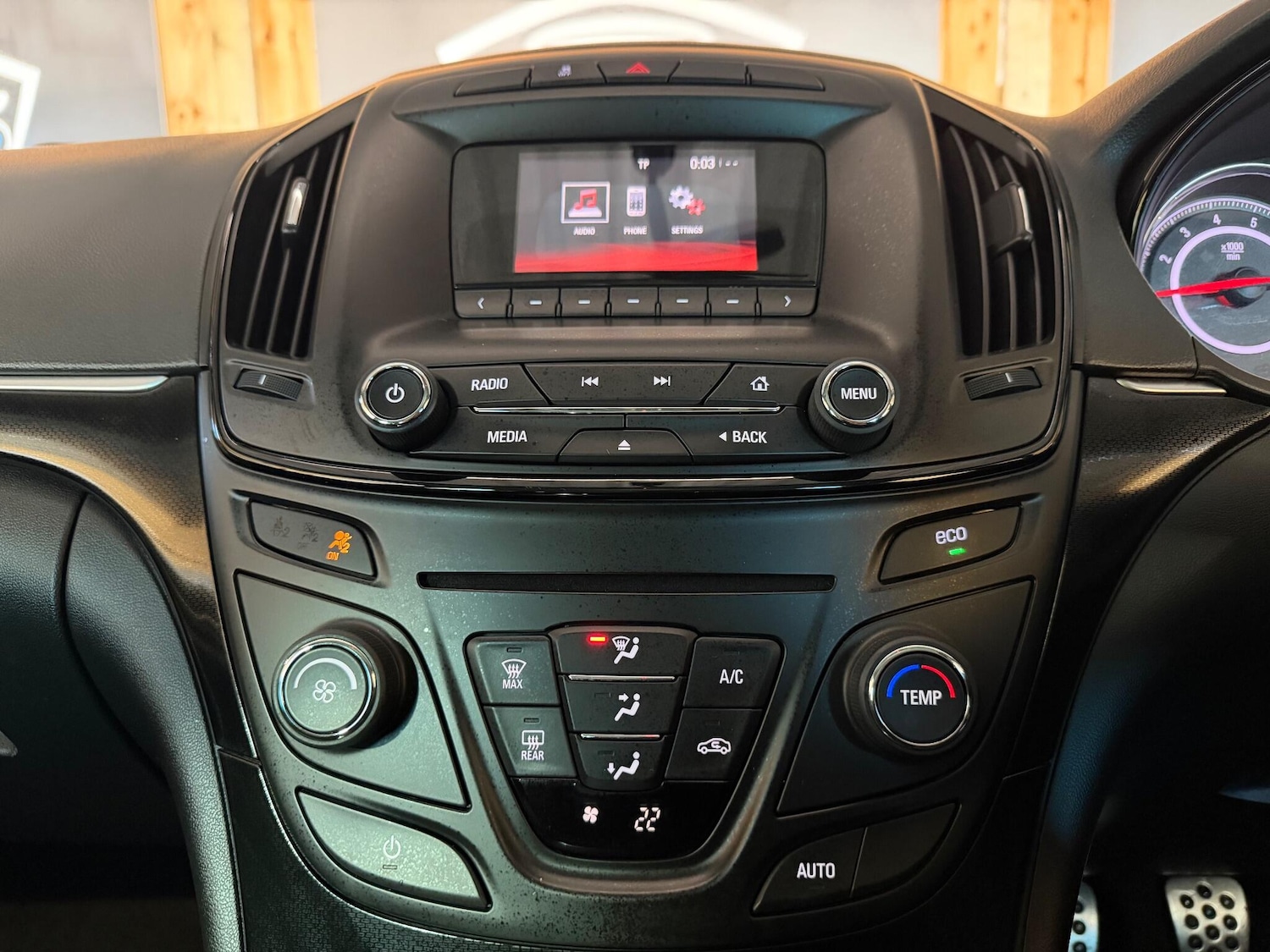 Used Vauxhall Insignia 2015 for sale - 77029052: Photo 30