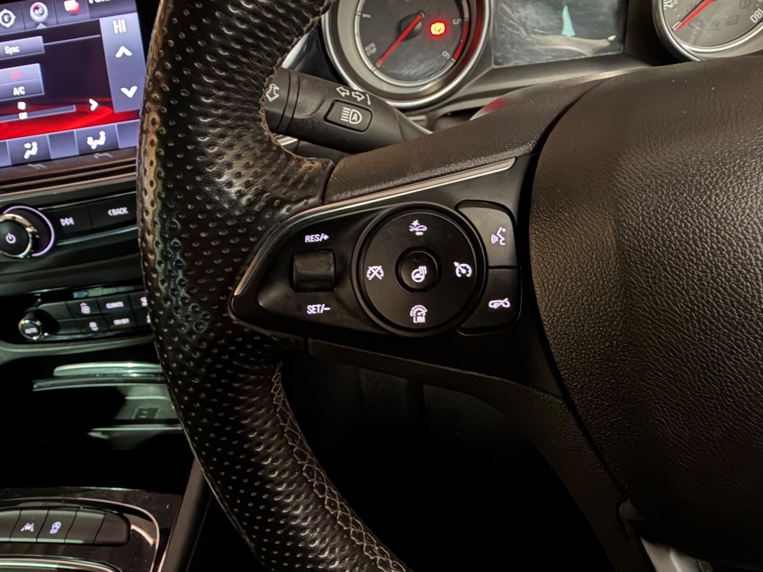 Used Vauxhall Insignia 2018 for sale - 77625466: Photo 23