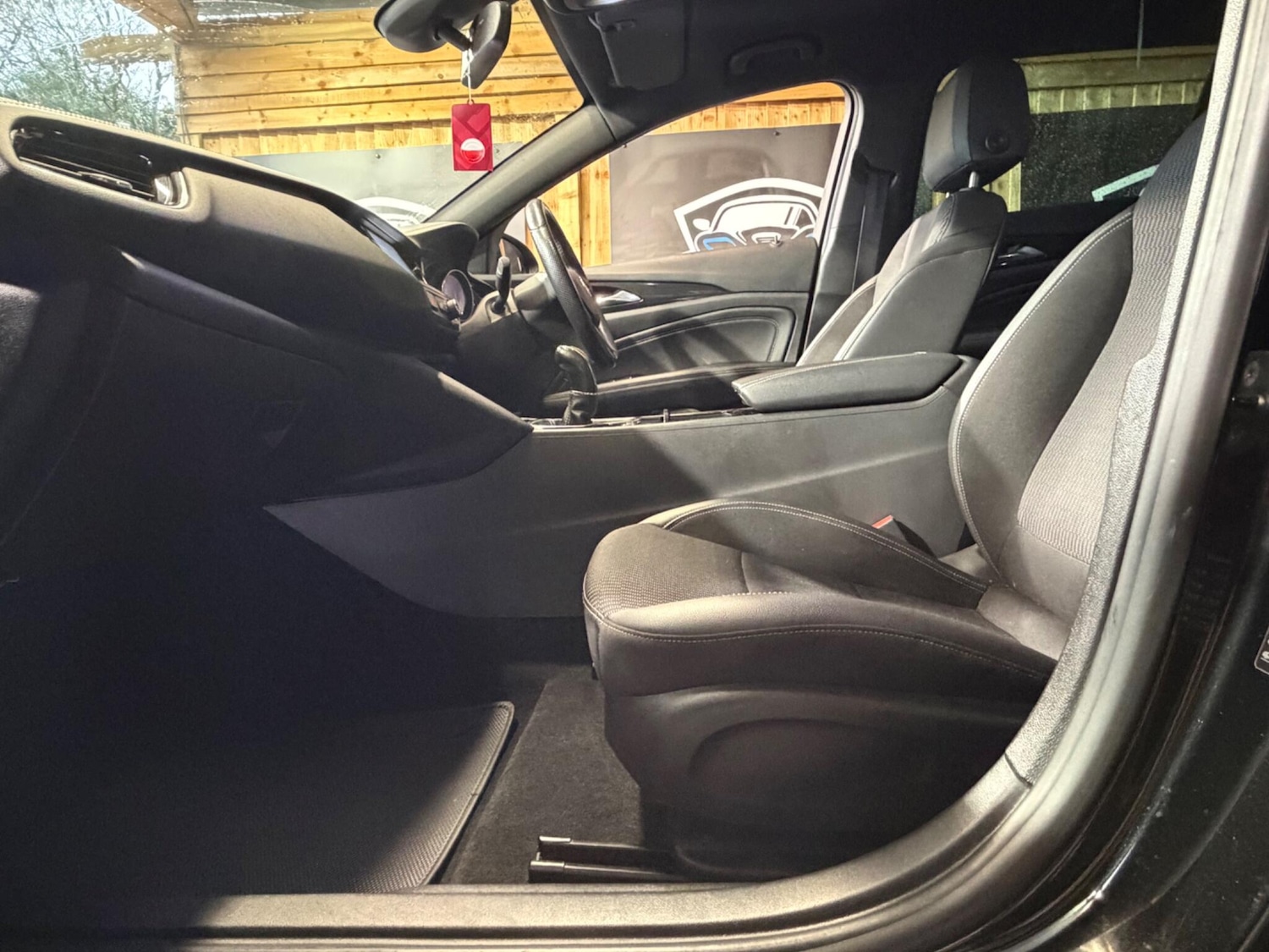 Used Vauxhall Insignia 2018 for sale - 77625466: Photo 37