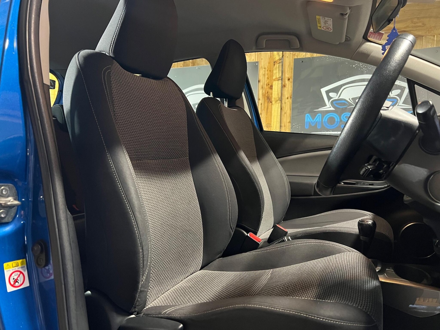 Used Toyota Yaris 2015 for sale - 76620565: Photo 17