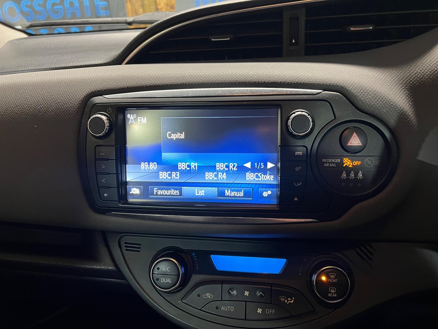 Used Toyota Yaris 2015 for sale - 76620565: Photo 25