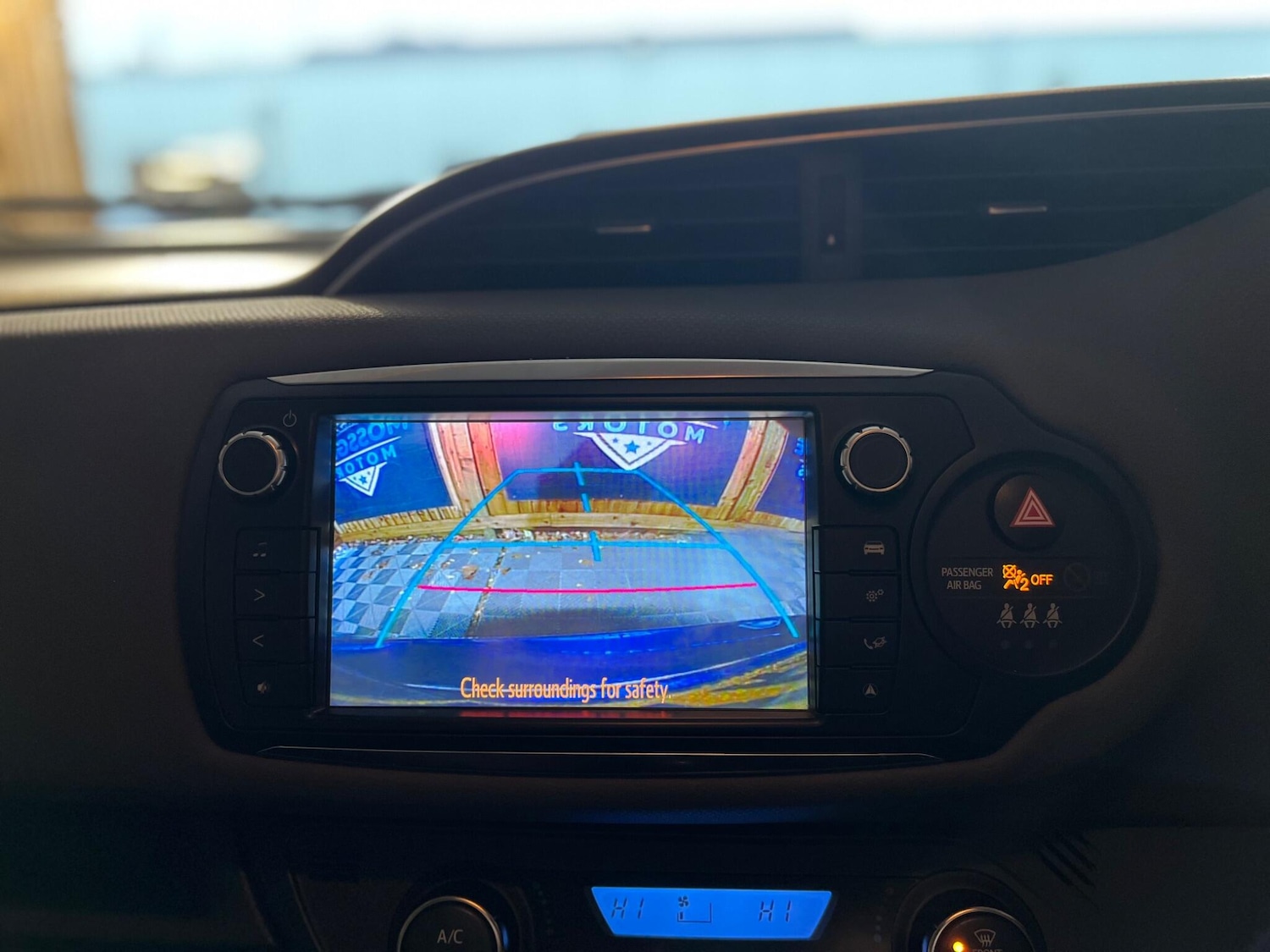 Used Toyota Yaris 2015 for sale - 76620565: Photo 27