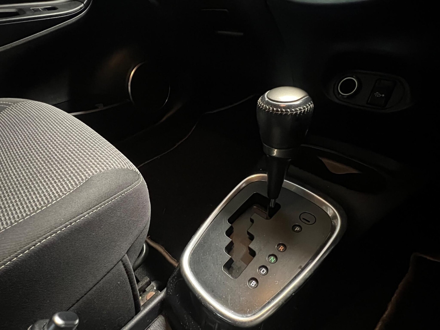 Used Toyota Yaris 2015 for sale - 76620565: Photo 29