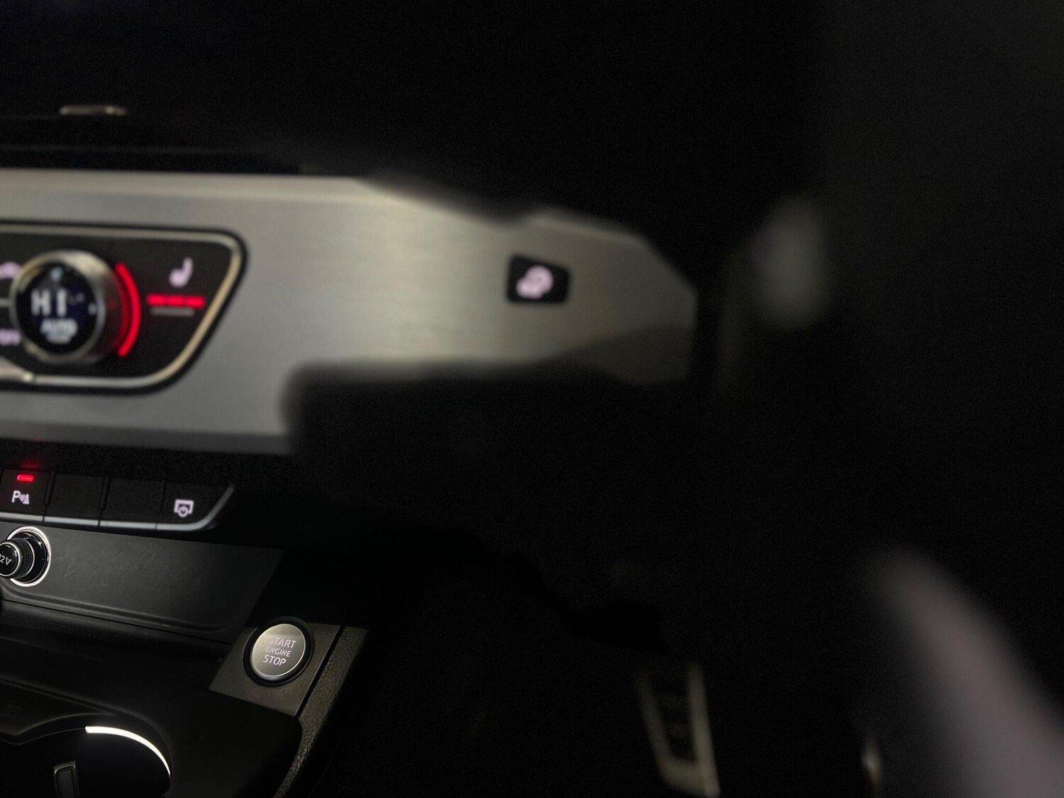 Used Audi A4 2016 for sale - 77400790: Photo 23