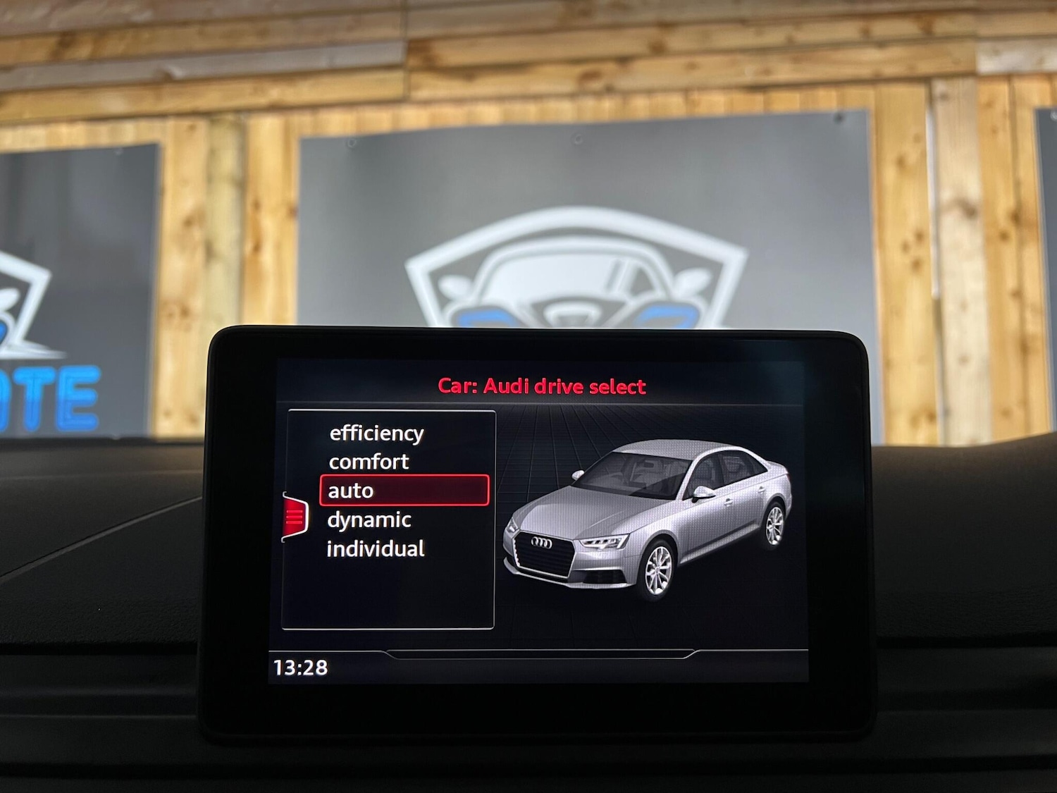 Used Audi A4 for sale - 77320833: Photo 29