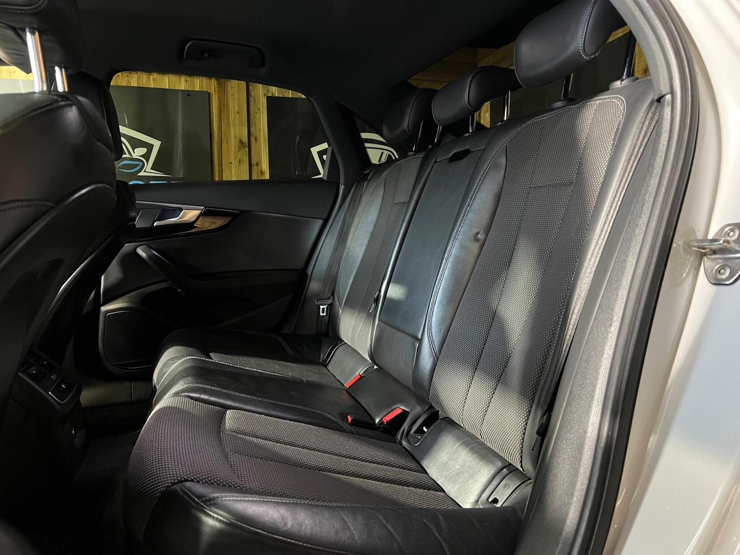 Used Audi A4 for sale - 77320833: Photo 40